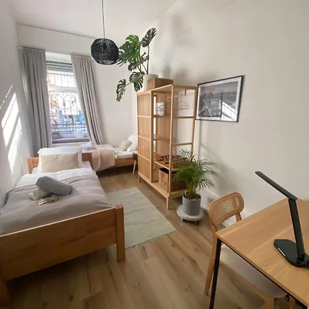 Cozy Oasis & Near Fairgrounds * Frankfurt nad Menem