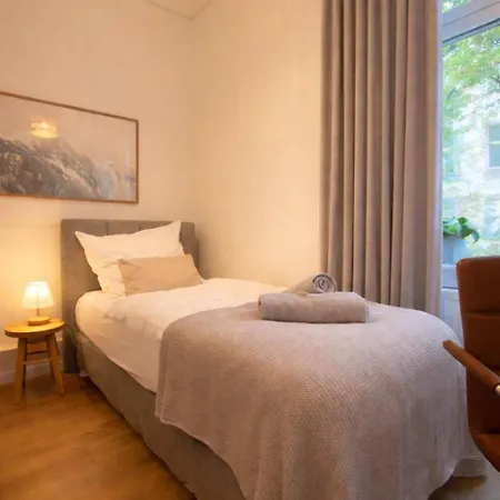 & Near Fairgrounds Apartment Frankfurt am Main