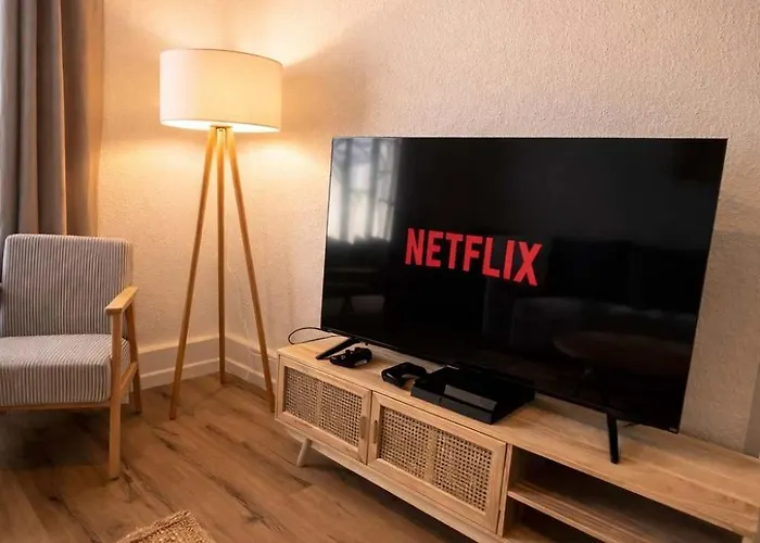 Apartment & Near Fairgrounds *